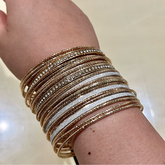 nOir bangle bracelet set - Picture 3 of 4
